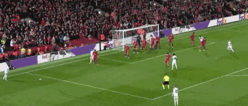 九游体育官网-【欧冠】门将互相送礼，皇马两人双响，利物浦2-5皇马