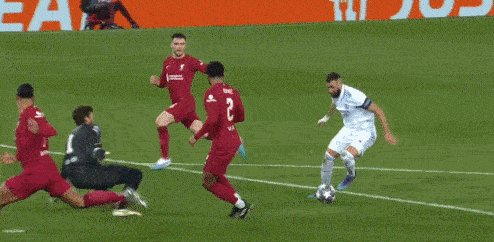 九游体育官网-【欧冠】门将互相送礼，皇马两人双响，利物浦2-5皇马