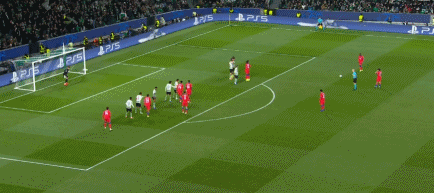 九游体育官网-巴黎客场1-2遭葡萄牙体育绝杀，路易斯-苏亚雷斯梅开二度