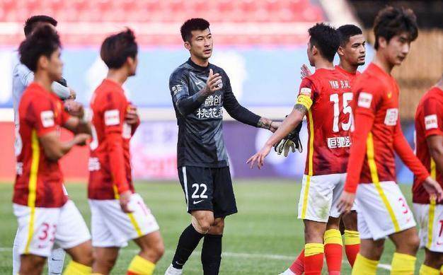 九游体育登录入口-广州从争冠天堂跌到残酷凡间 王朝终结也是新开始