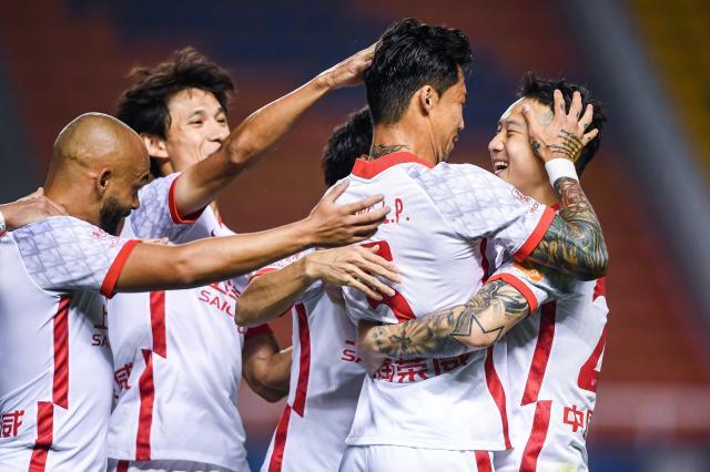 九游体育登录入口-【中超】冯劲先后助攻张琳芃恩迪亚耶 海港2比0河北